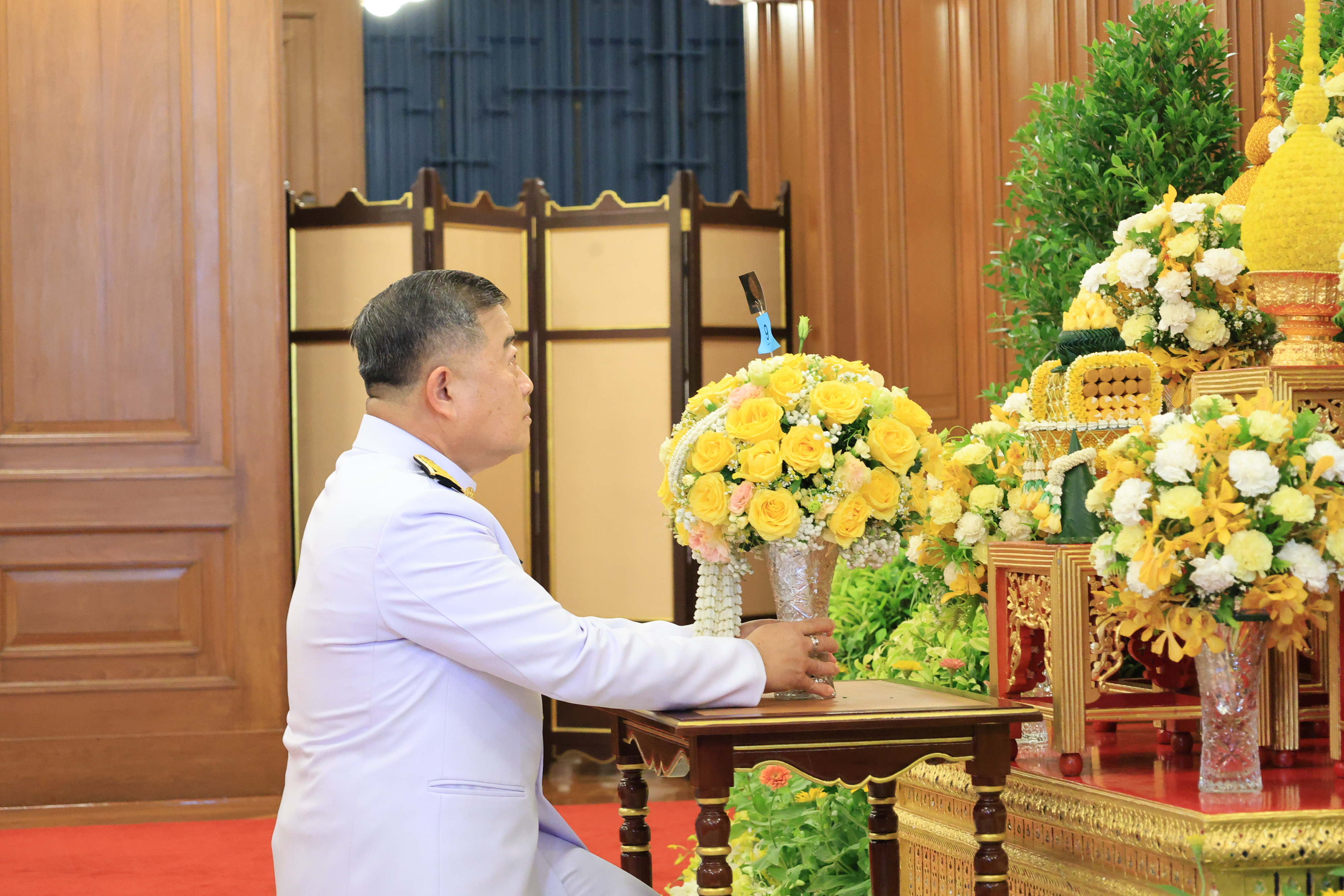 title - เลขาธิการ ส.ป.ก. ร่วมถวายแจกันดอกไม้และลงนามถวายพระพร เนื่องในโอกาสวันเฉลิมพระชนมพรรษา พระบาทสมเด็จพระปรเมนทรรามาธิบดีศรีสินทร มหาวชิราลงกรณ พระวชิรเกล้าเจ้าอยู่หัว 28 กรกฎาคม 2568